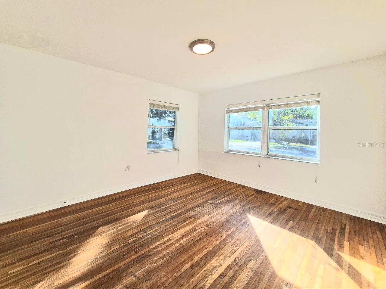 NORTH NEW SUBURB BEAUTIFUL - Residential Lease