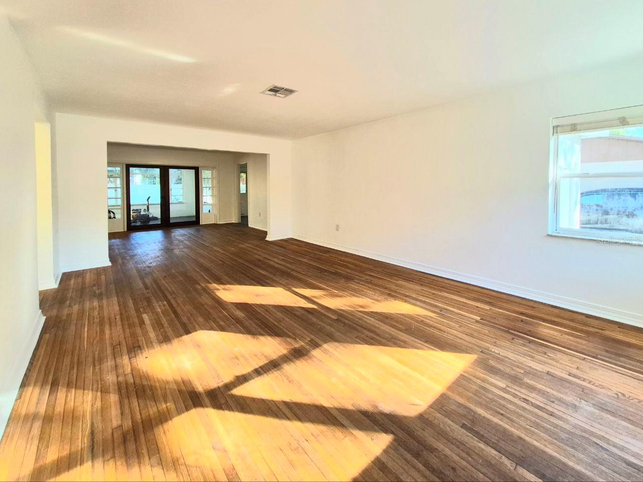 NORTH NEW SUBURB BEAUTIFUL - Residential Lease