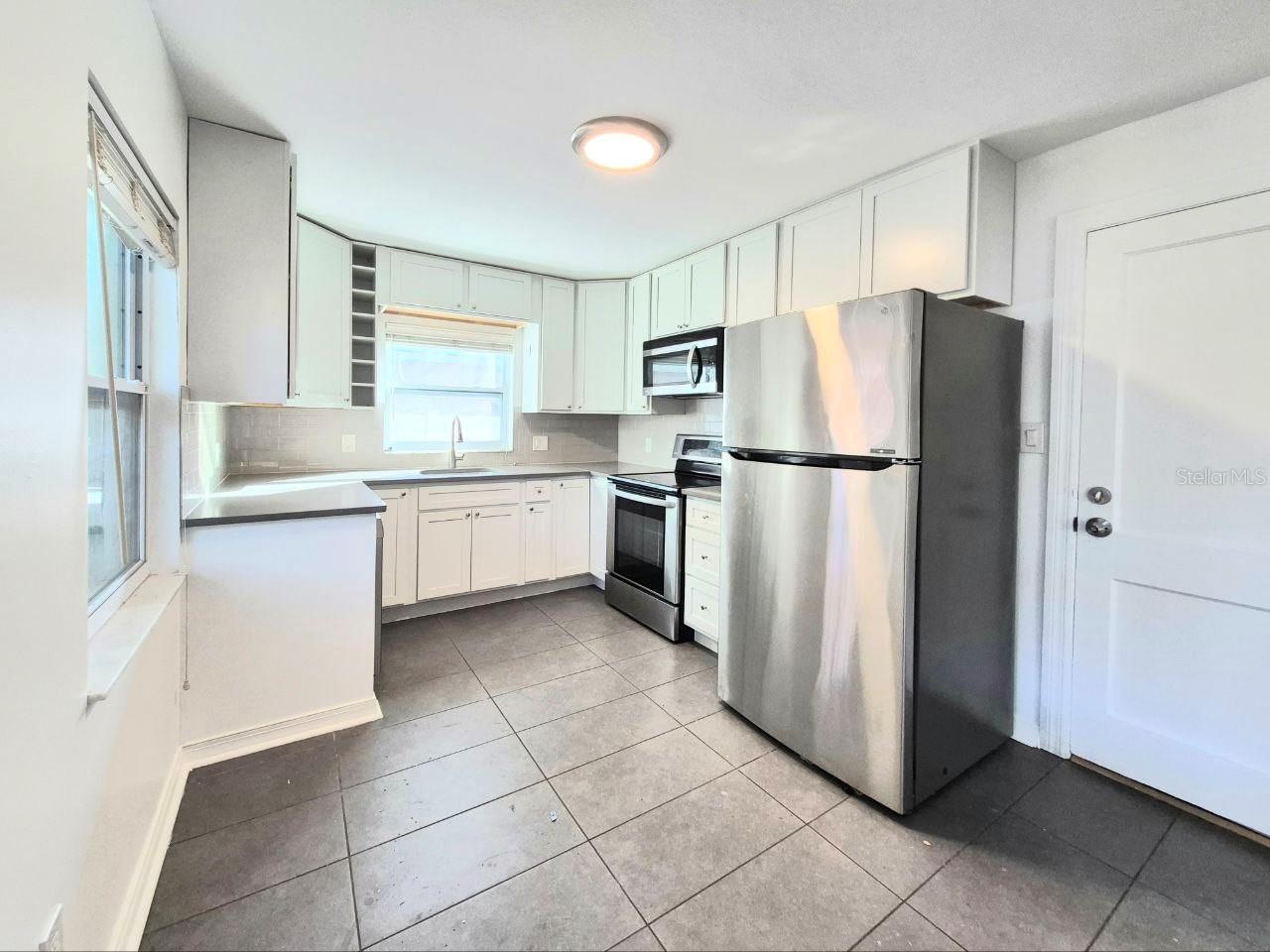 NORTH NEW SUBURB BEAUTIFUL - Residential Lease