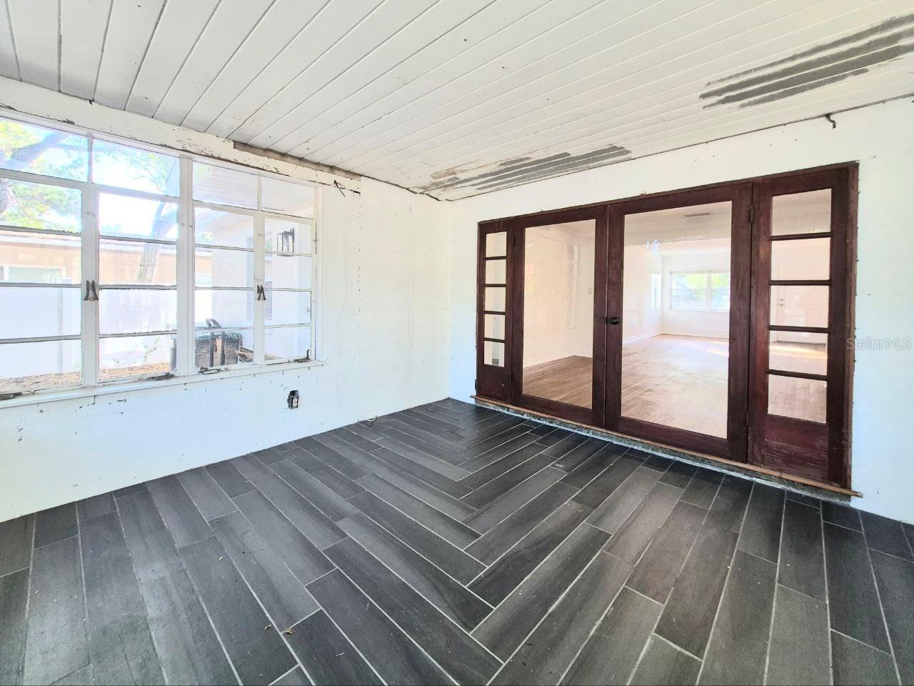 NORTH NEW SUBURB BEAUTIFUL - Residential Lease