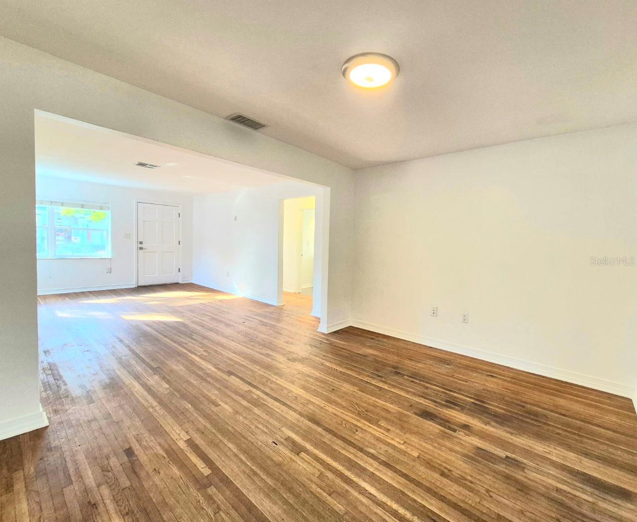 NORTH NEW SUBURB BEAUTIFUL - Residential Lease