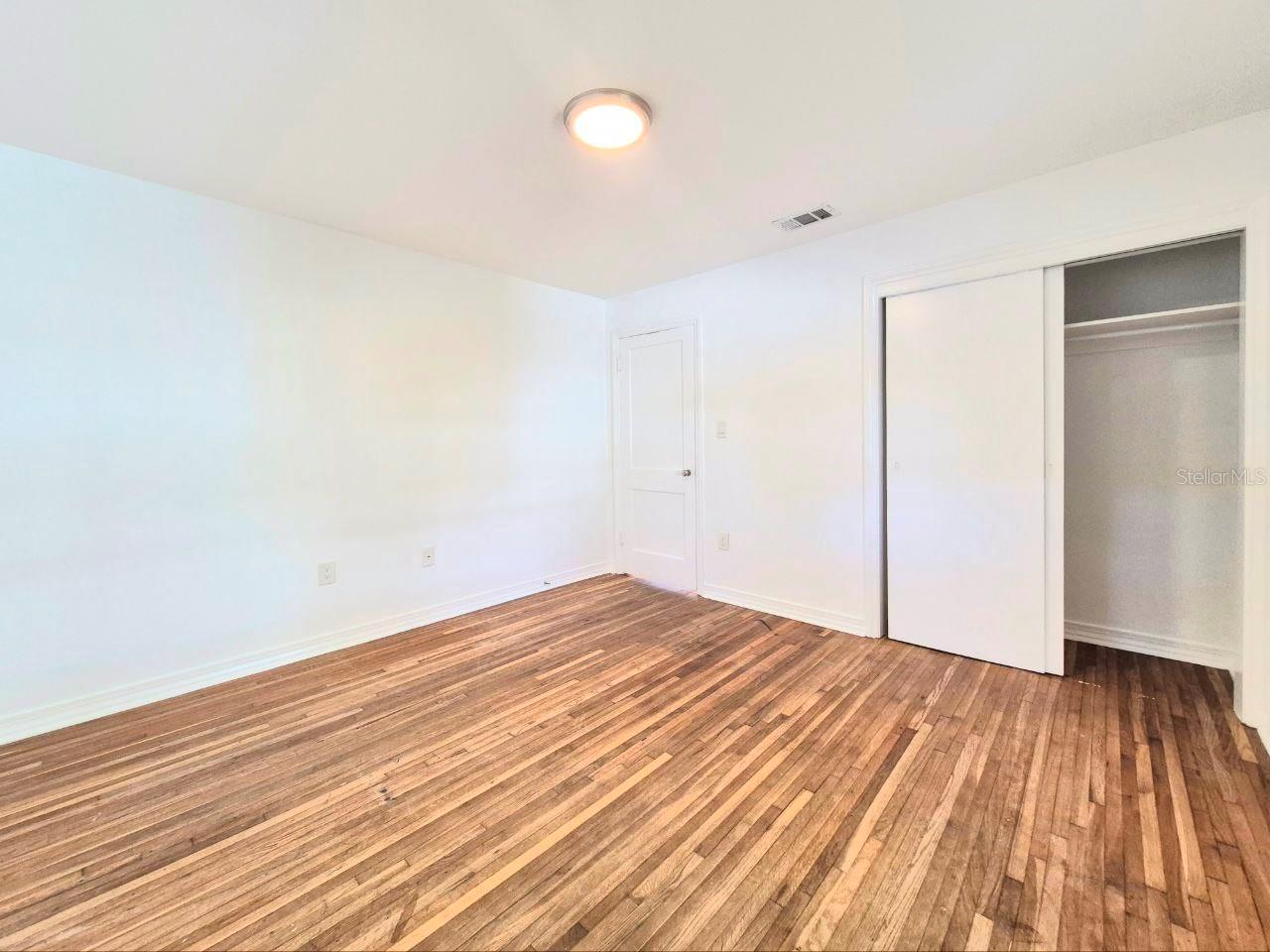 NORTH NEW SUBURB BEAUTIFUL - Residential Lease