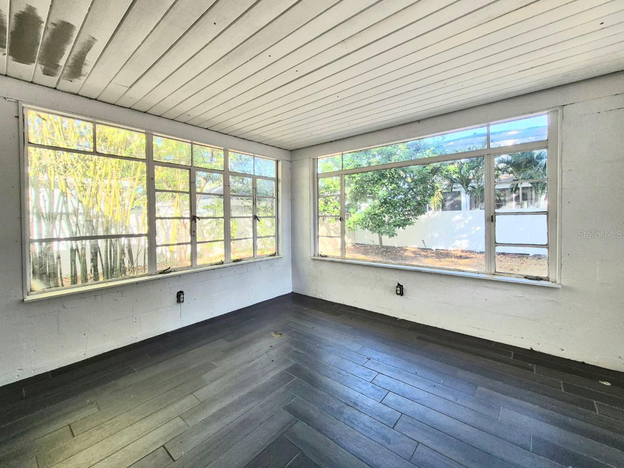 NORTH NEW SUBURB BEAUTIFUL - Residential Lease