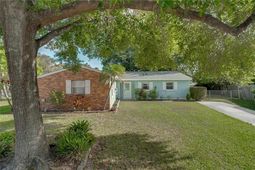 Photo of 8117 Plantation Drive, Orlando, FL 32810 (MLS # O6366230)