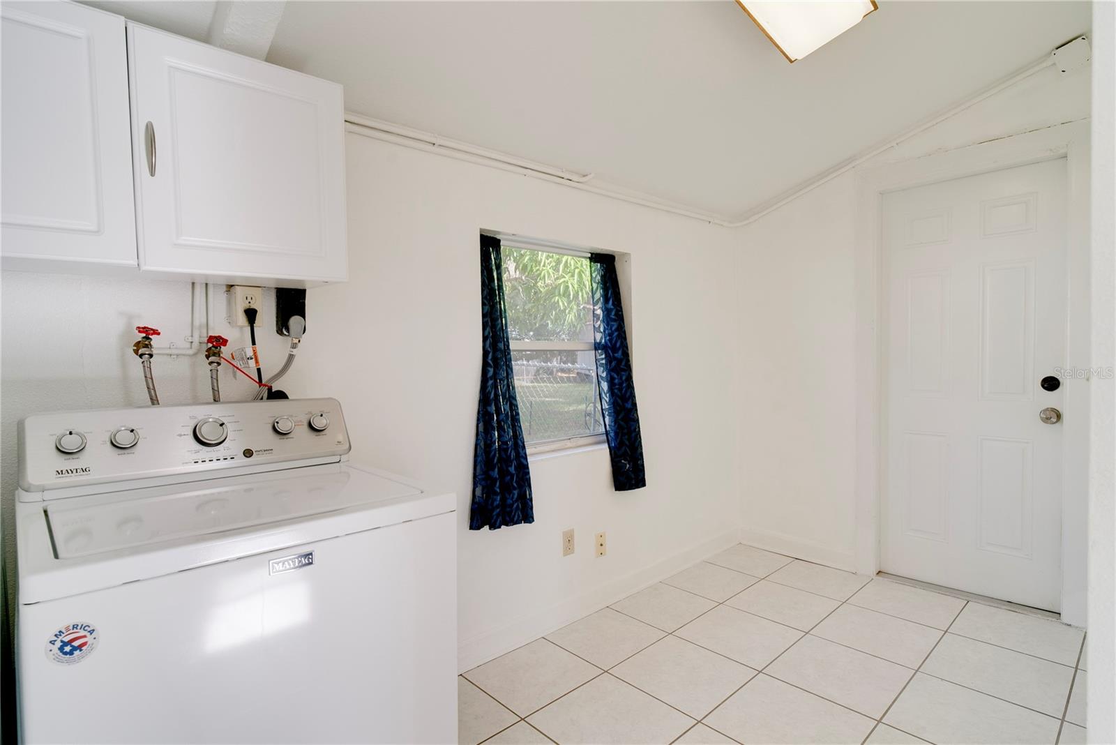 PLANTATION - Residential