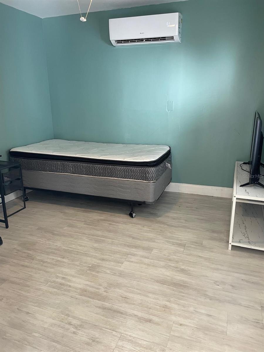 SULPHUR SPGS ADD - Residential Lease