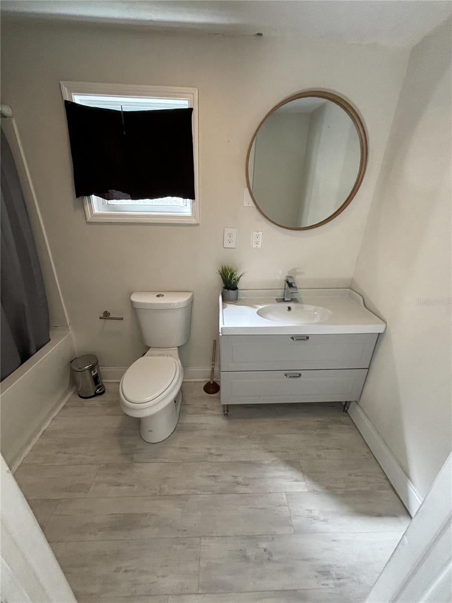 SULPHUR SPGS ADD - Residential Lease