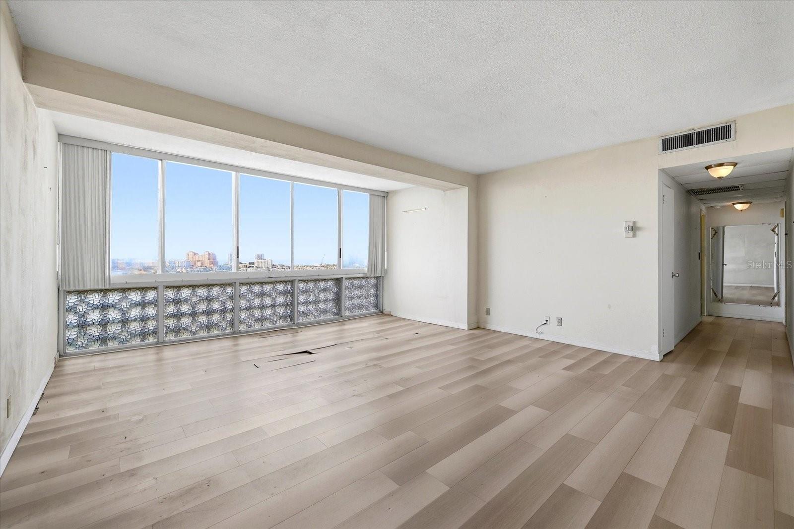 HORIZON HOUSE CO-OP - Residential