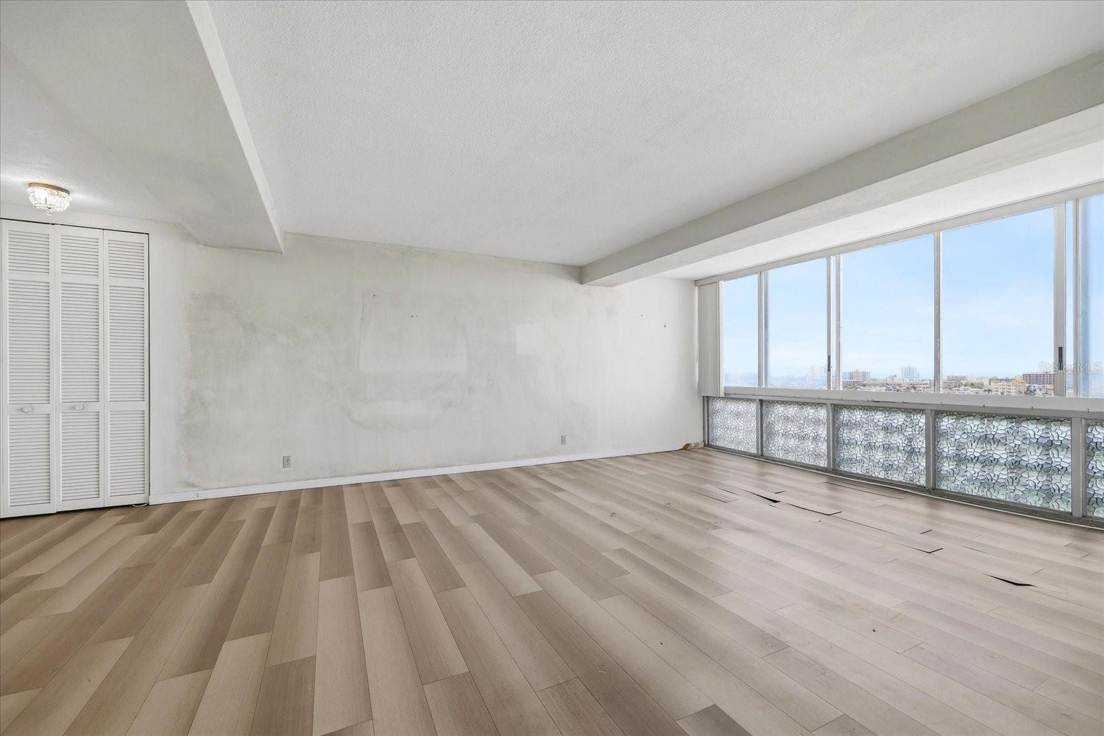 HORIZON HOUSE CO-OP - Residential