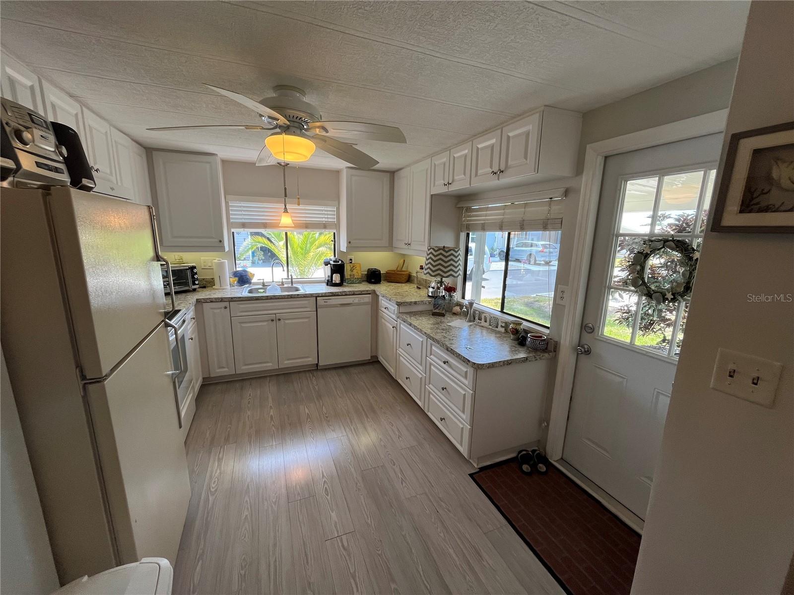 VENICE ISLE - Residential