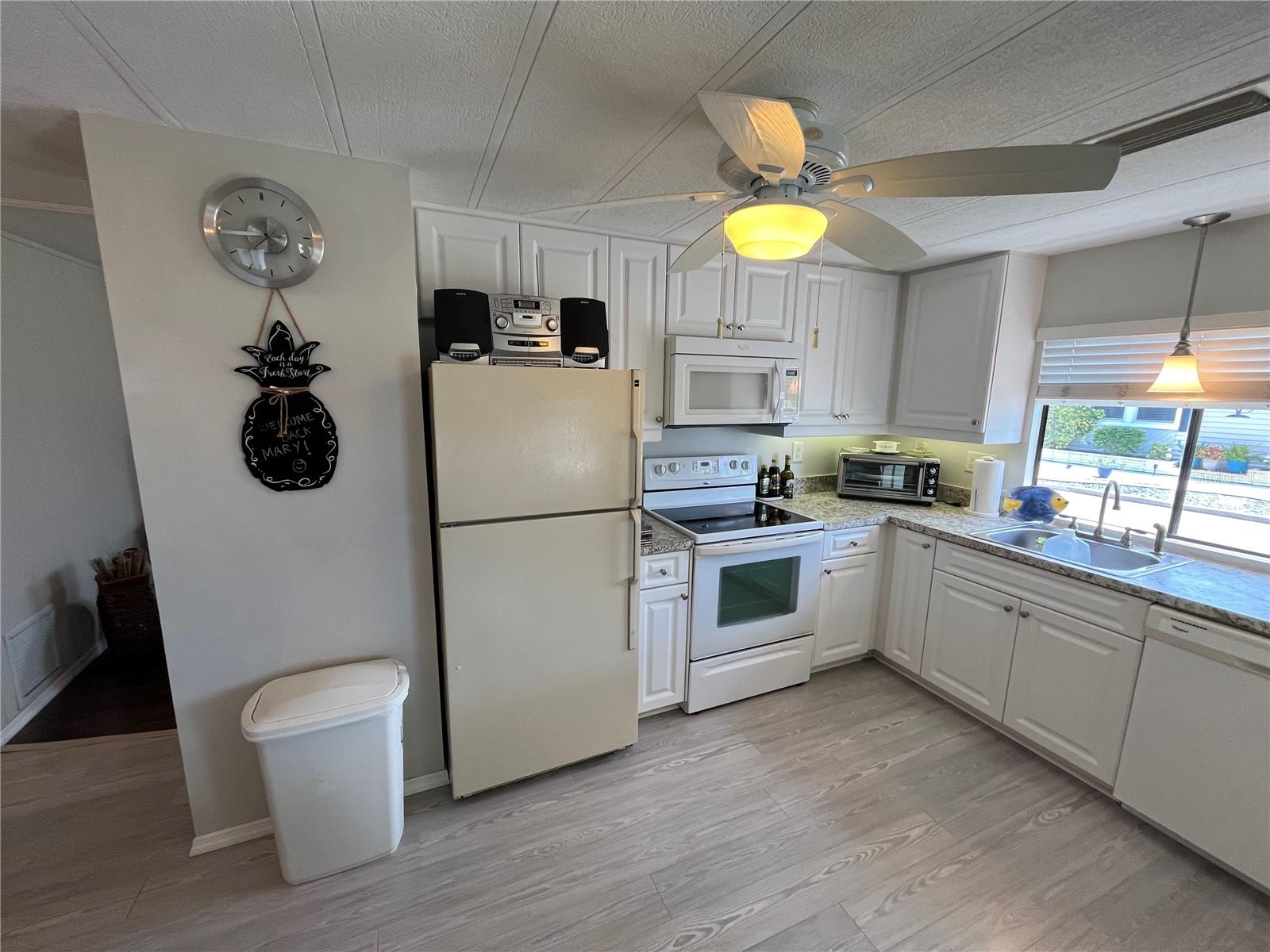 VENICE ISLE - Residential