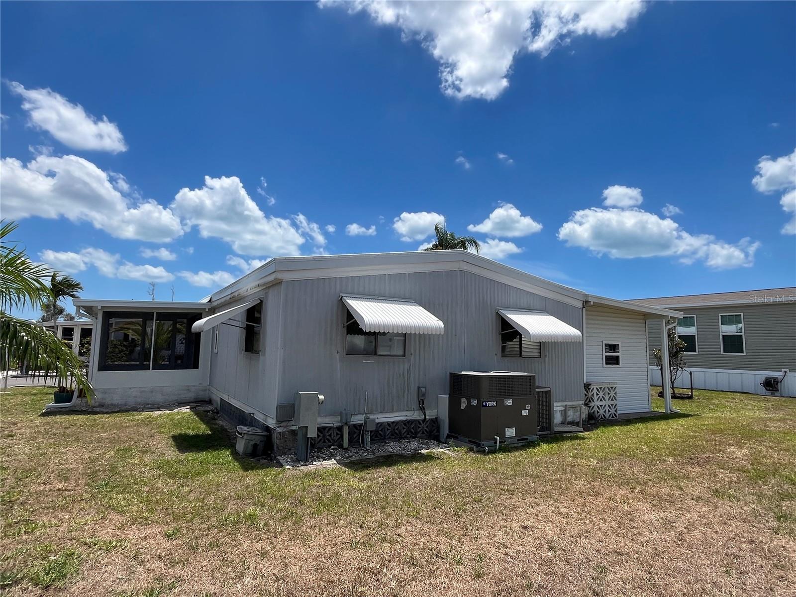 533 CERVINA DRIVE N