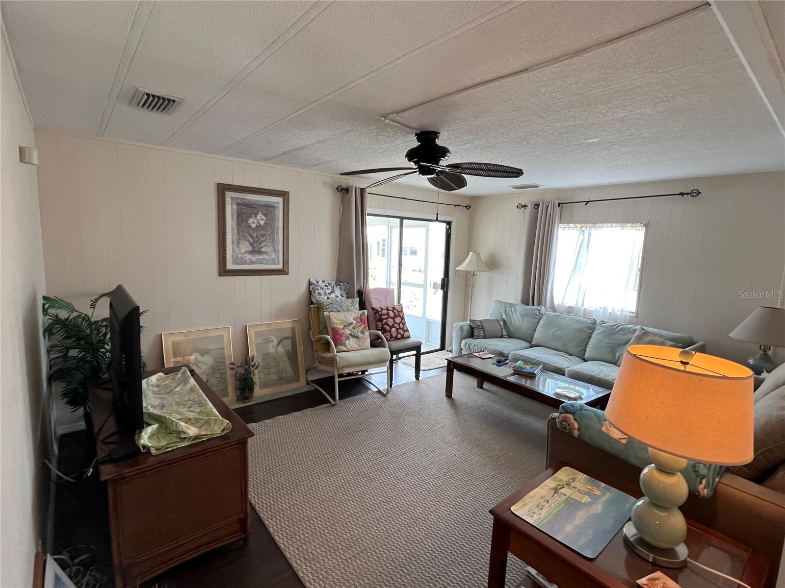 533 CERVINA DRIVE N