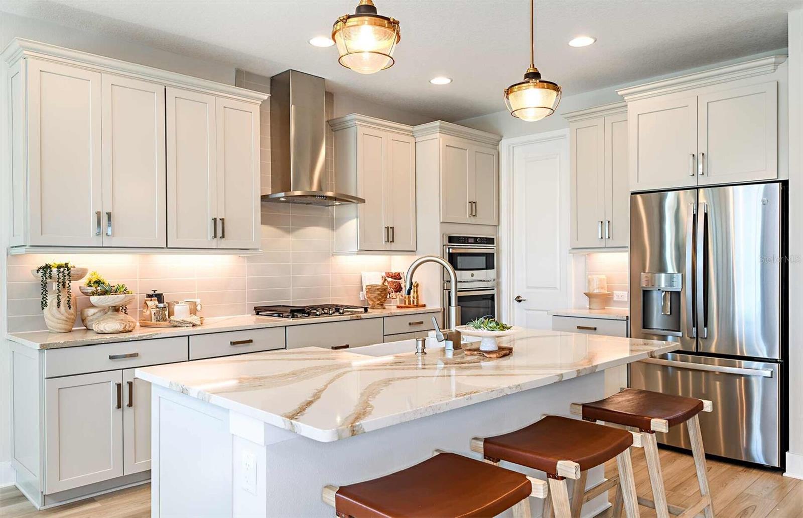 9718 CRYSTAL ISLES CIRCLE