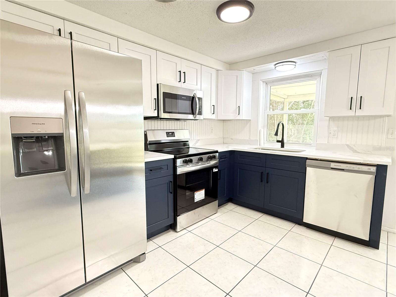 BAY VISTA BLVD ADD 03 - Residential