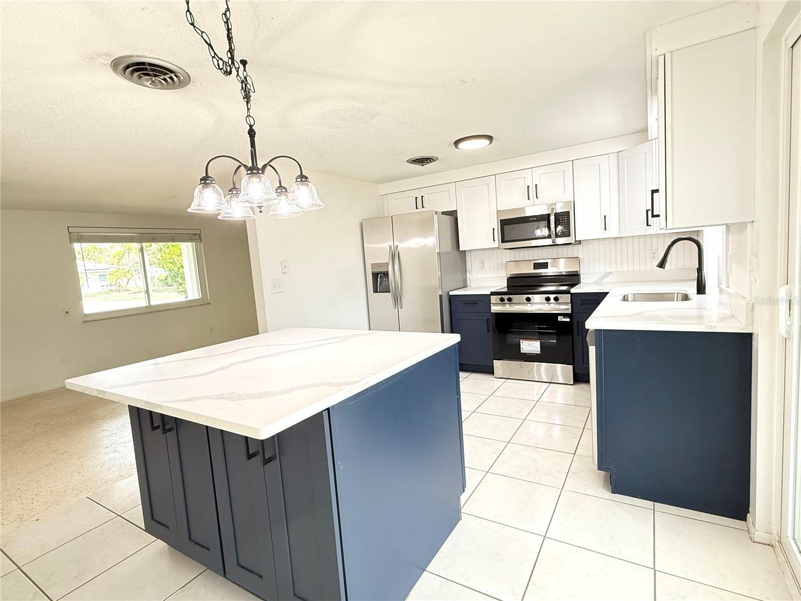 BAY VISTA BLVD ADD 03 - Residential