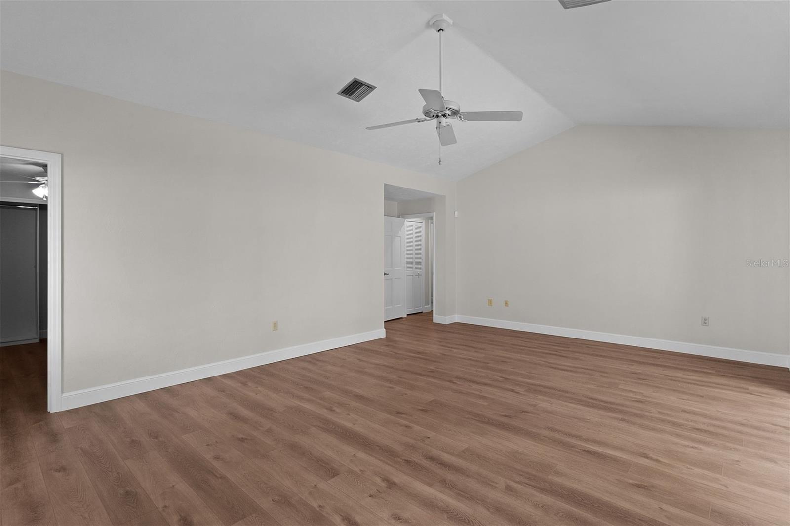 EUSTIS PROMONTORY COVE - Residential