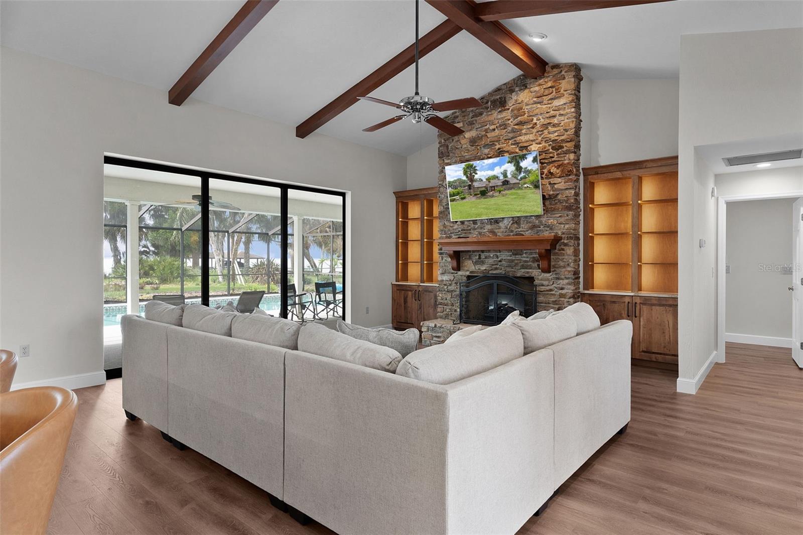 EUSTIS PROMONTORY COVE - Residential