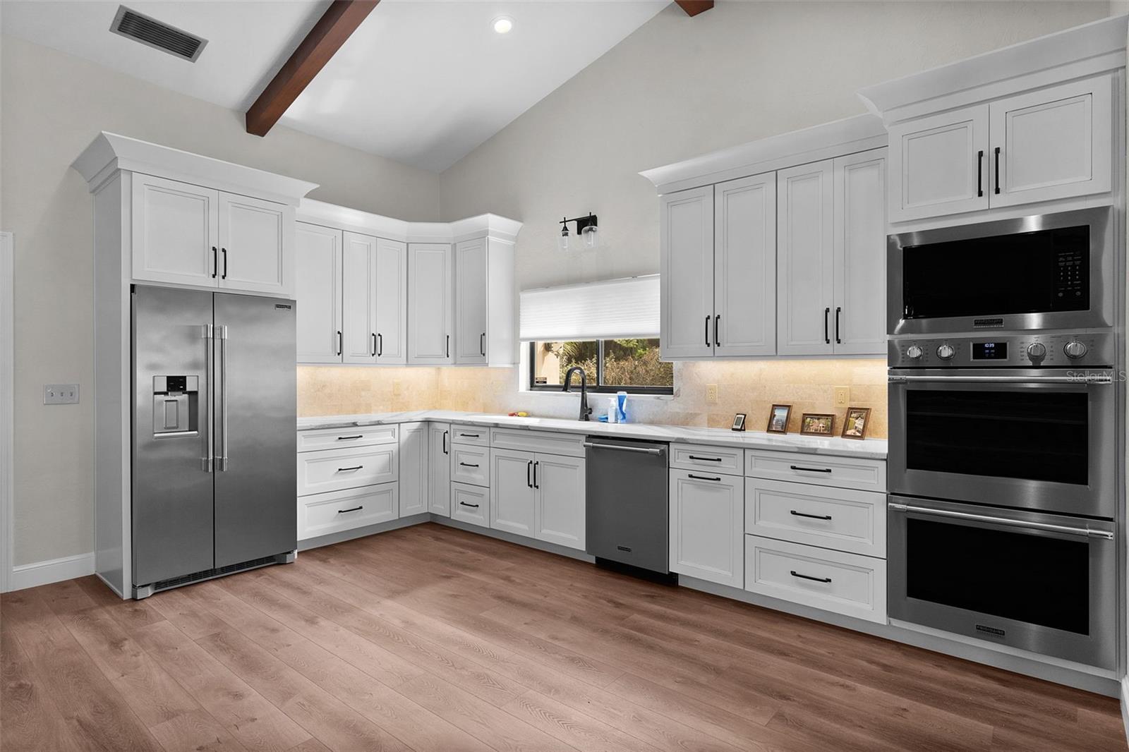 EUSTIS PROMONTORY COVE - Residential