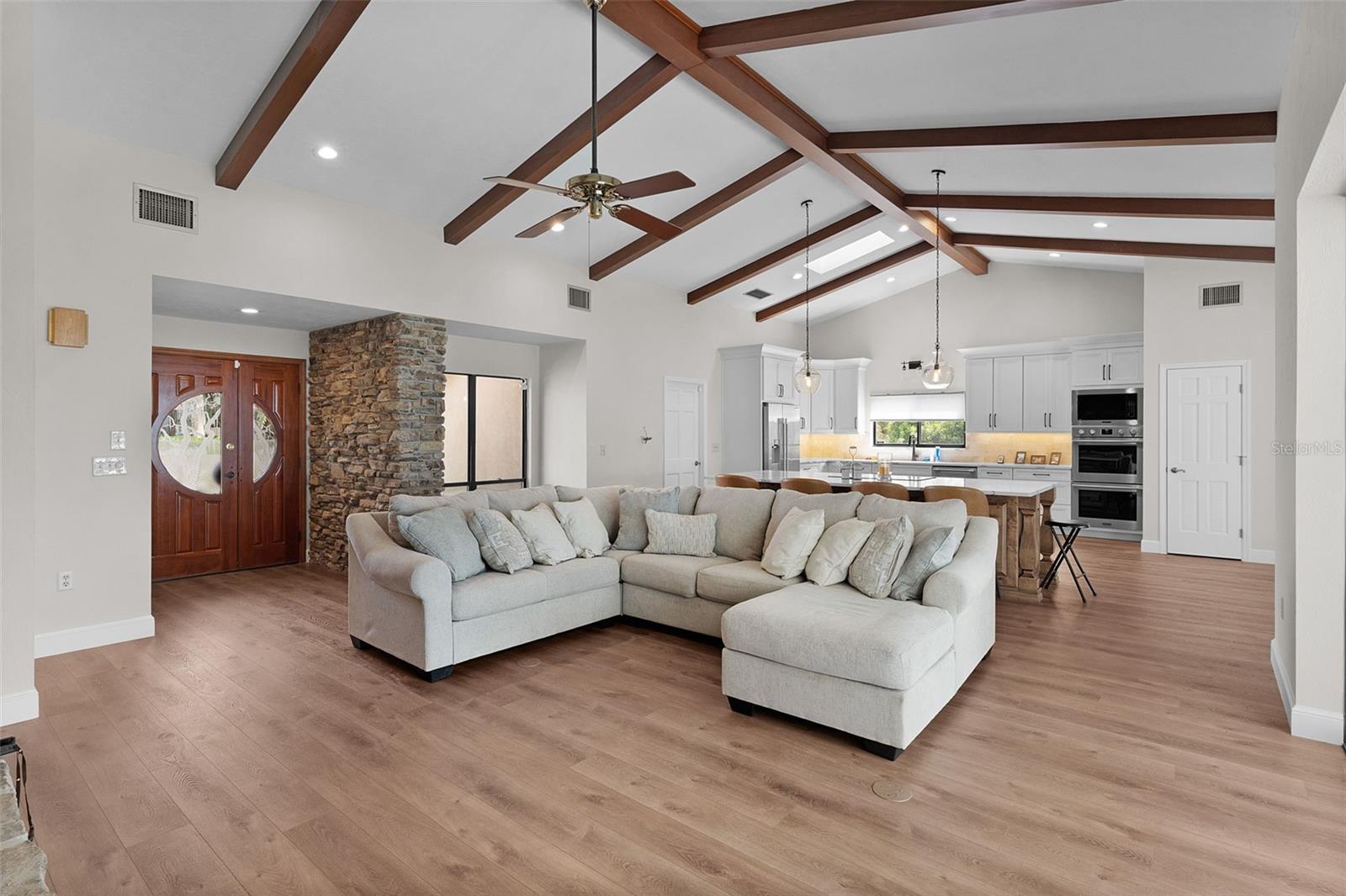 EUSTIS PROMONTORY COVE - Residential