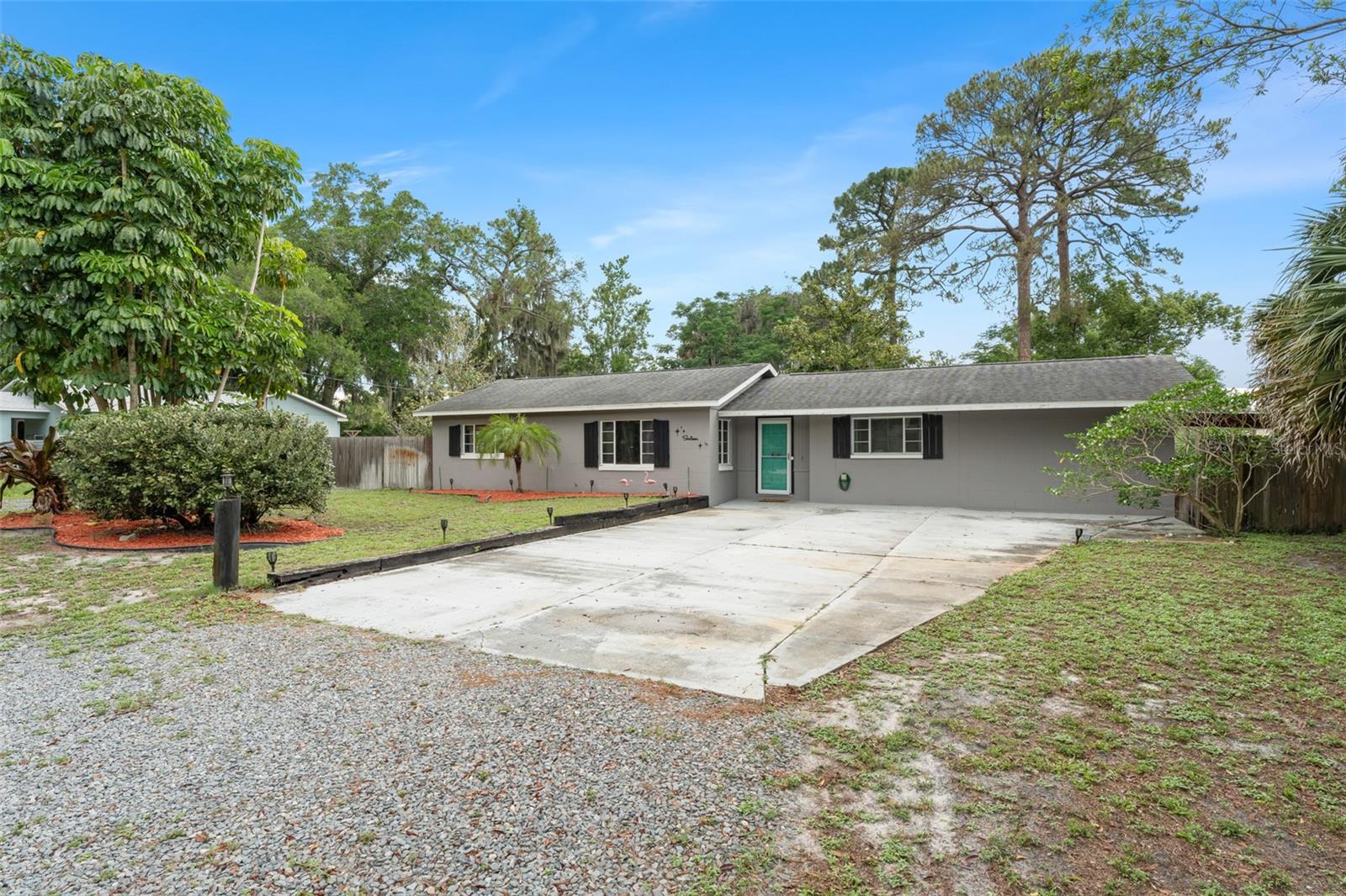 16 LAKE DRIVE