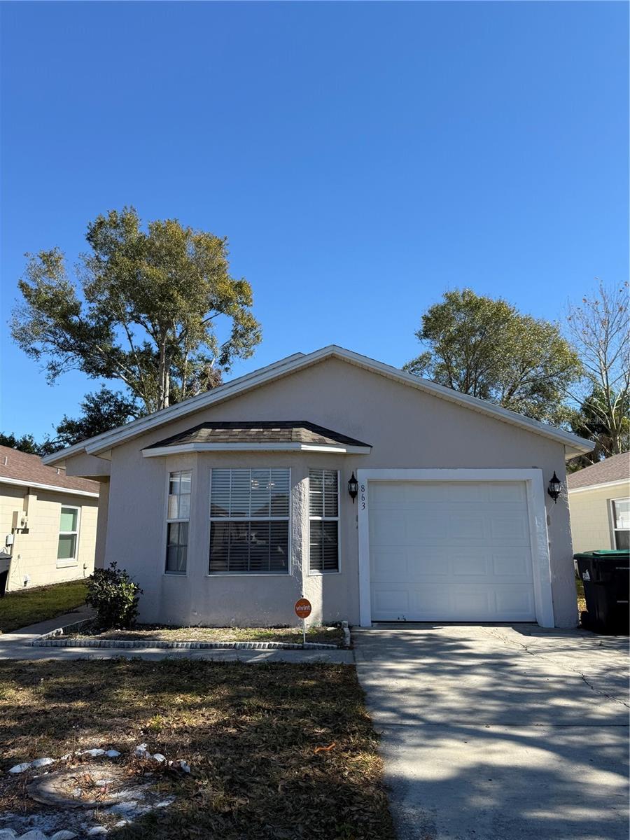 ISLANDS PH 01 - Residential Lease