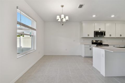 A home in PARRISH
