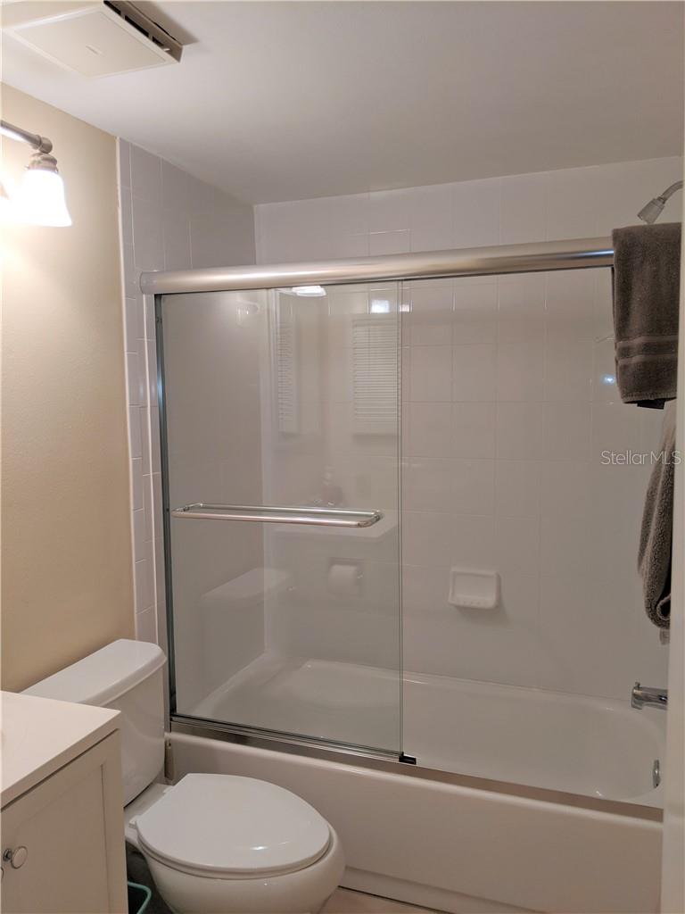 ASHTON LAKES 01 & 02 - Residential Lease