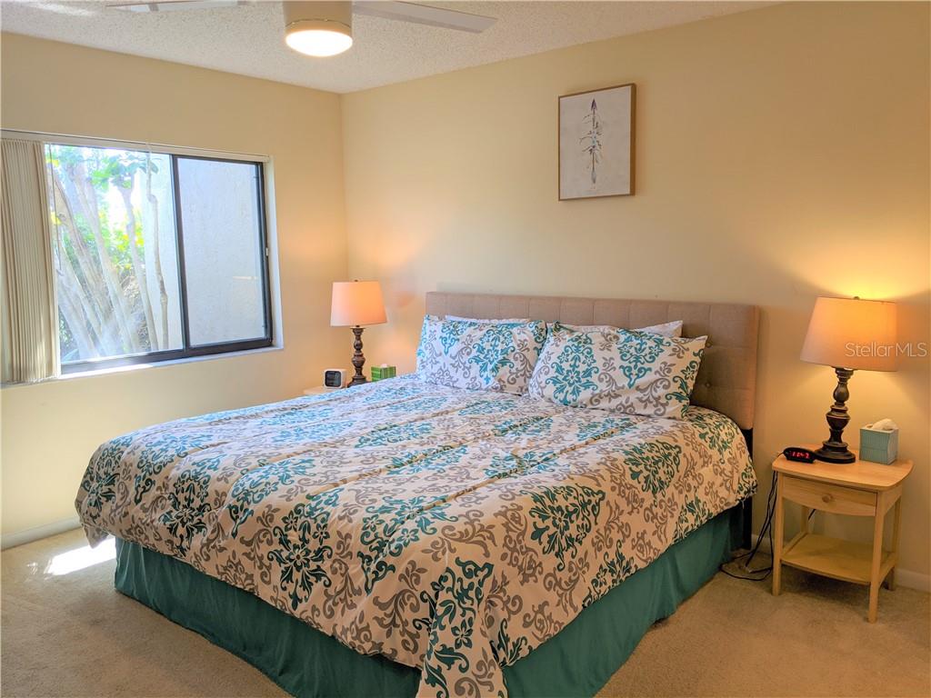 ASHTON LAKES 01 & 02 - Residential Lease