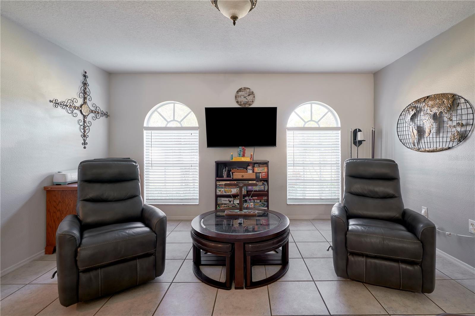 TEMPLE HILLS UNIT 2 - Residential