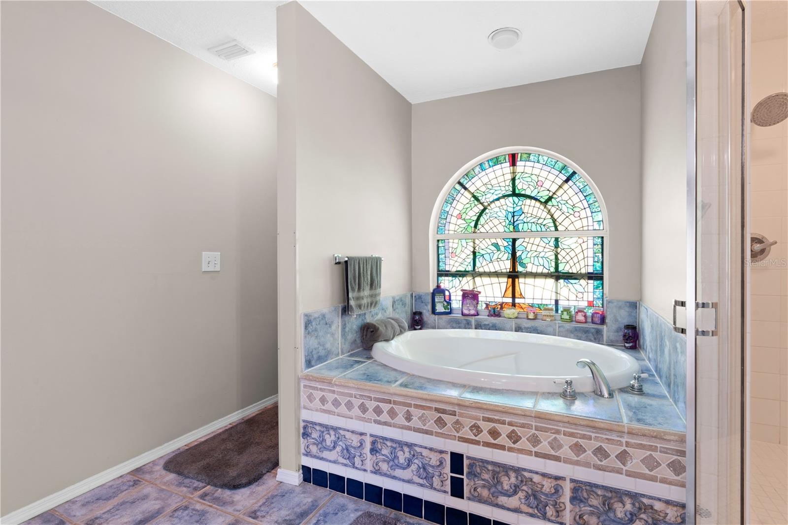 TEMPLE HILLS UNIT 2 - Residential