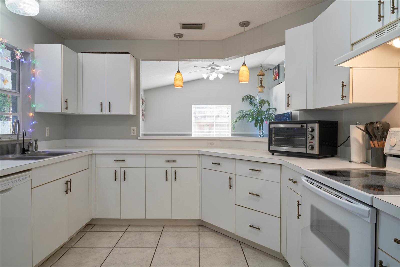 TEMPLE HILLS UNIT 2 - Residential