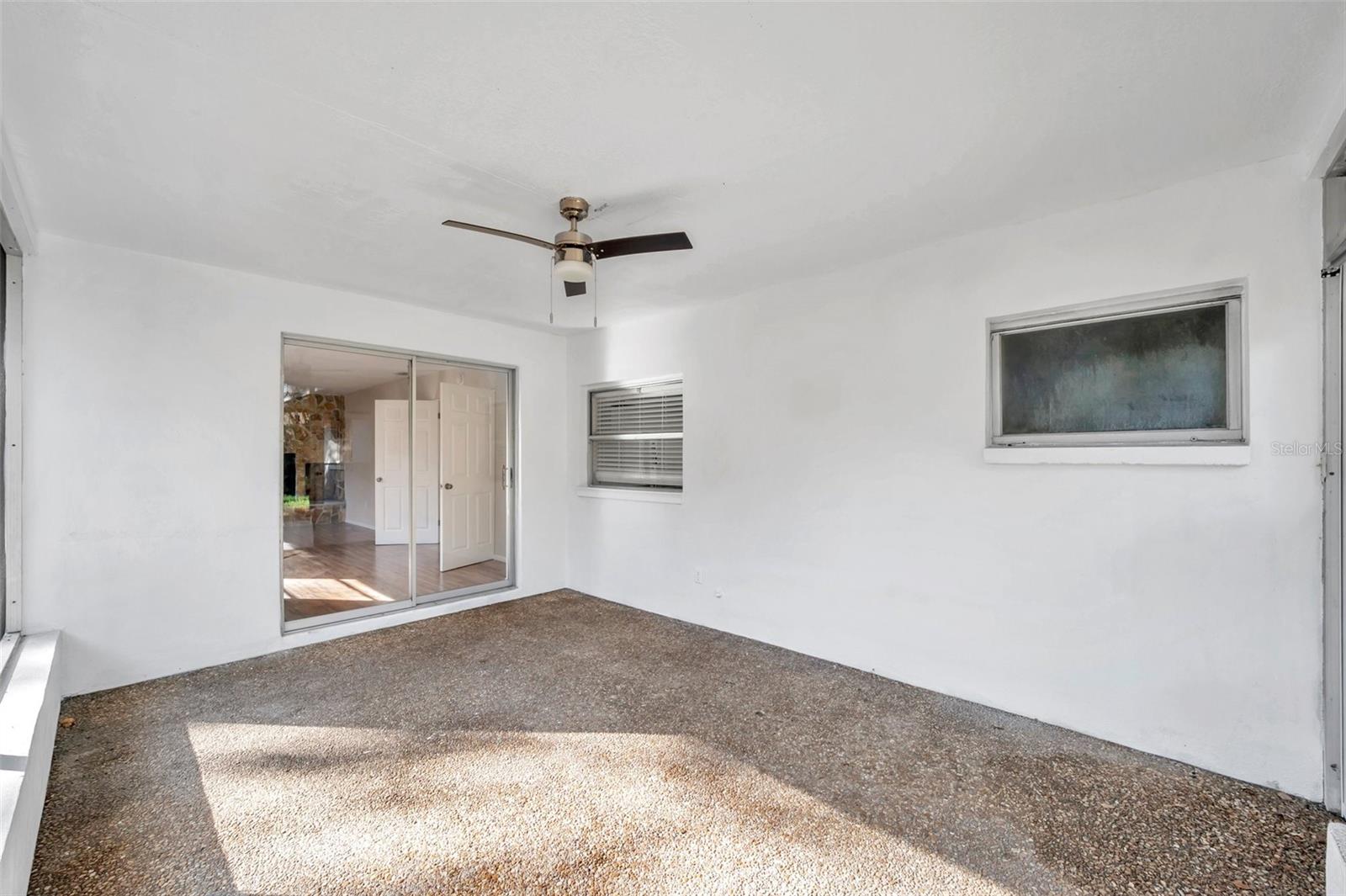 BARRETT MANOR - Residential Lease