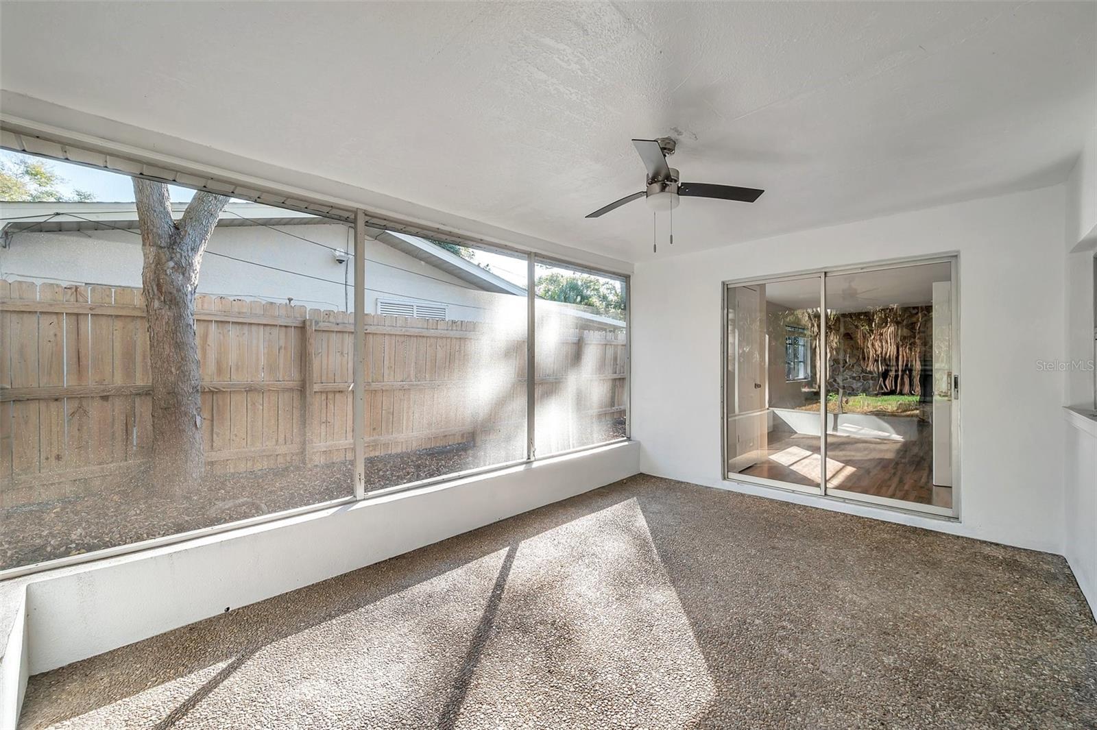 BARRETT MANOR - Residential Lease