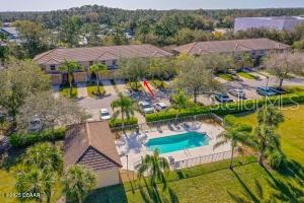 Photo of 39 Bella Vita Way, Ormond Beach, FL 32174 (MLS # V4943619)