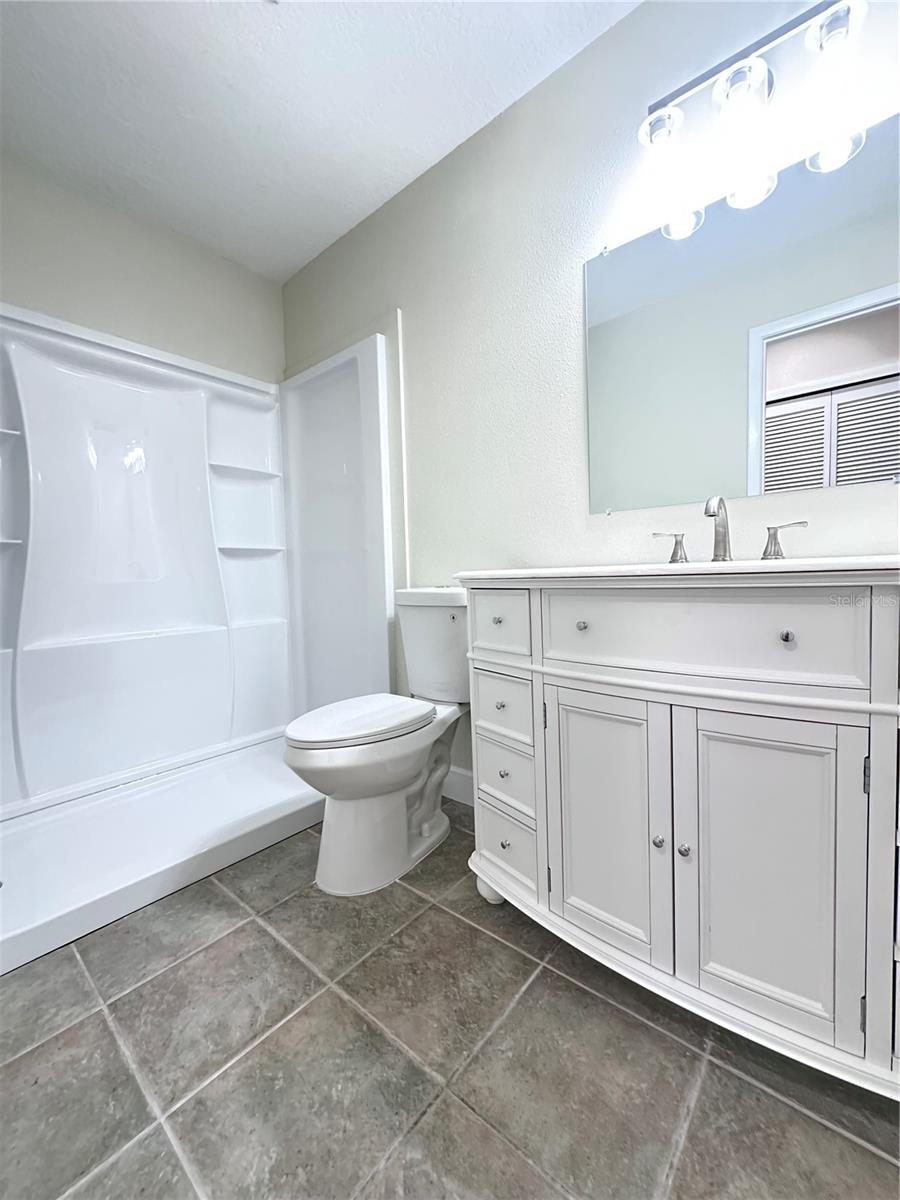 ROCKLEDGE COUNTRY CLUB ESTATES - Residential