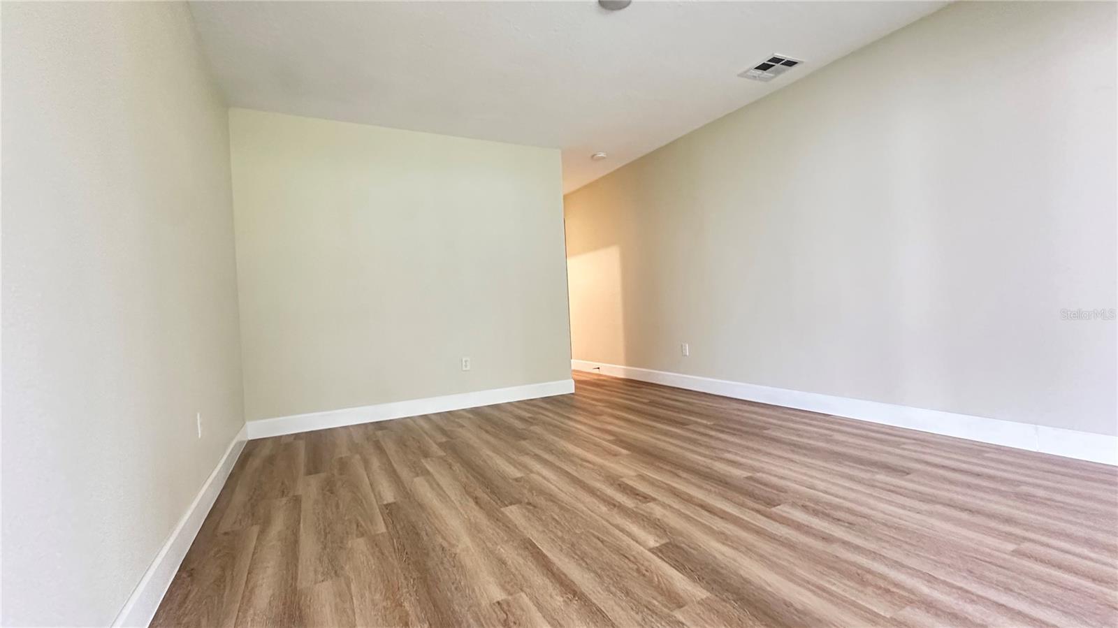 ROCKLEDGE COUNTRY CLUB ESTATES - Residential