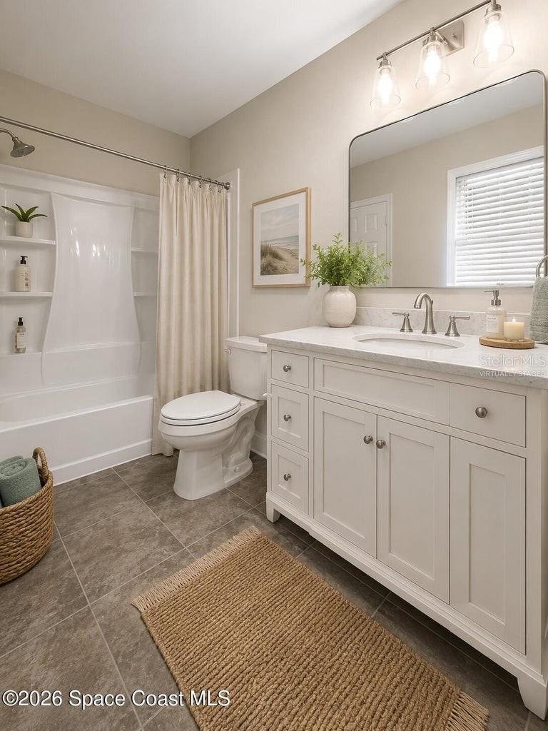 ROCKLEDGE COUNTRY CLUB ESTATES - Residential