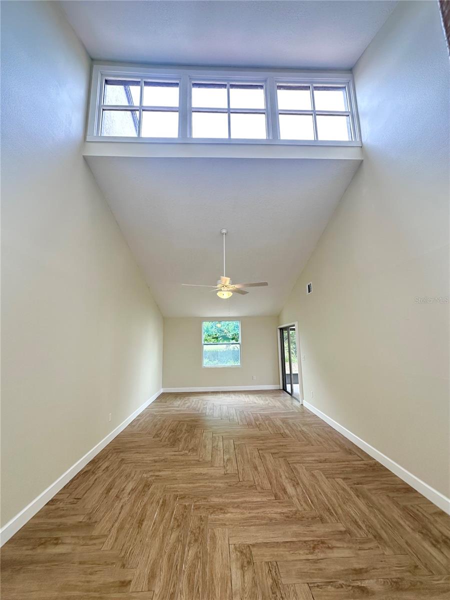 1225 SAINT ANDREWS DRIVE