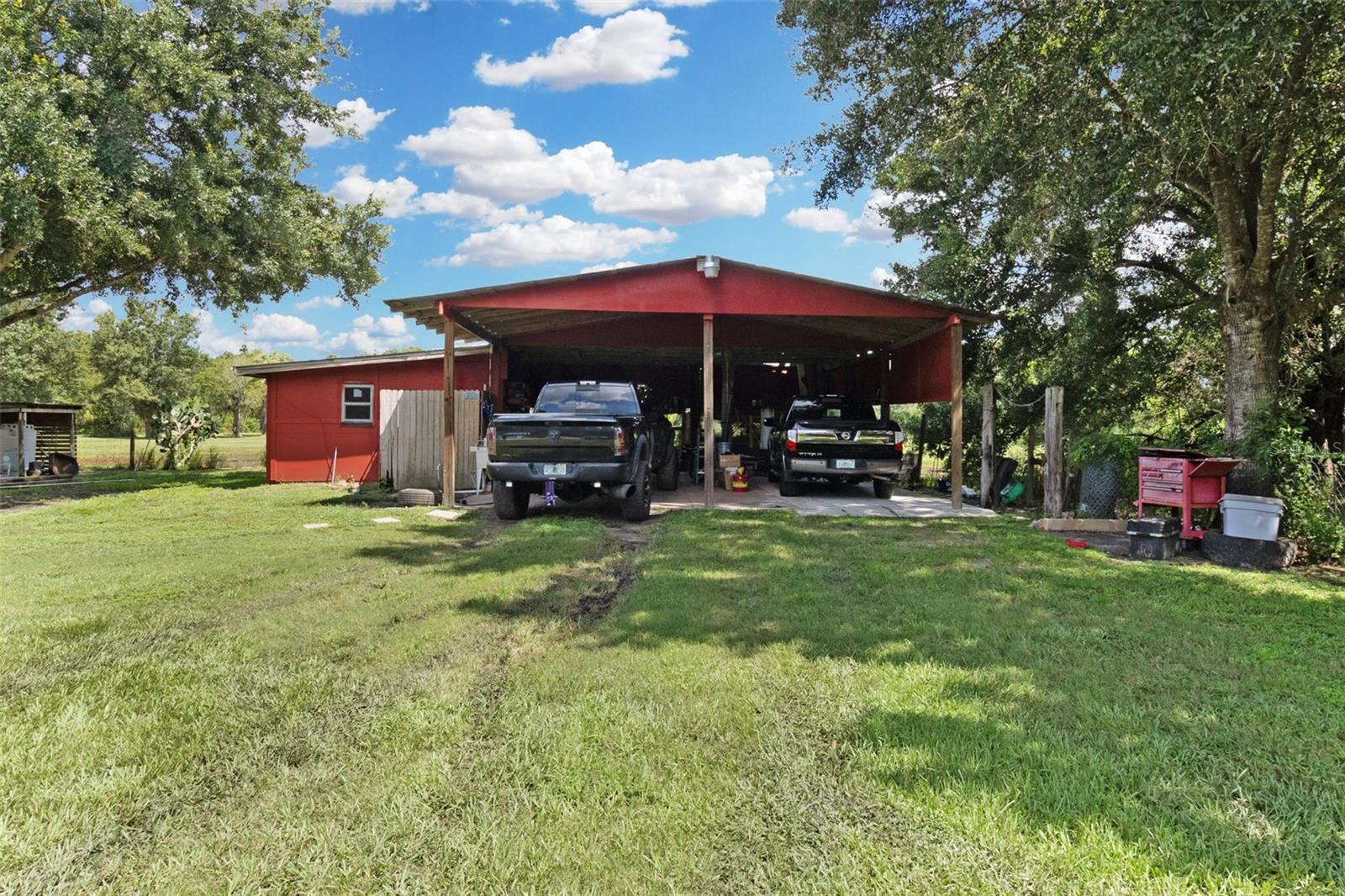 Photo 7 of 41 of 904 39TH STREET E house