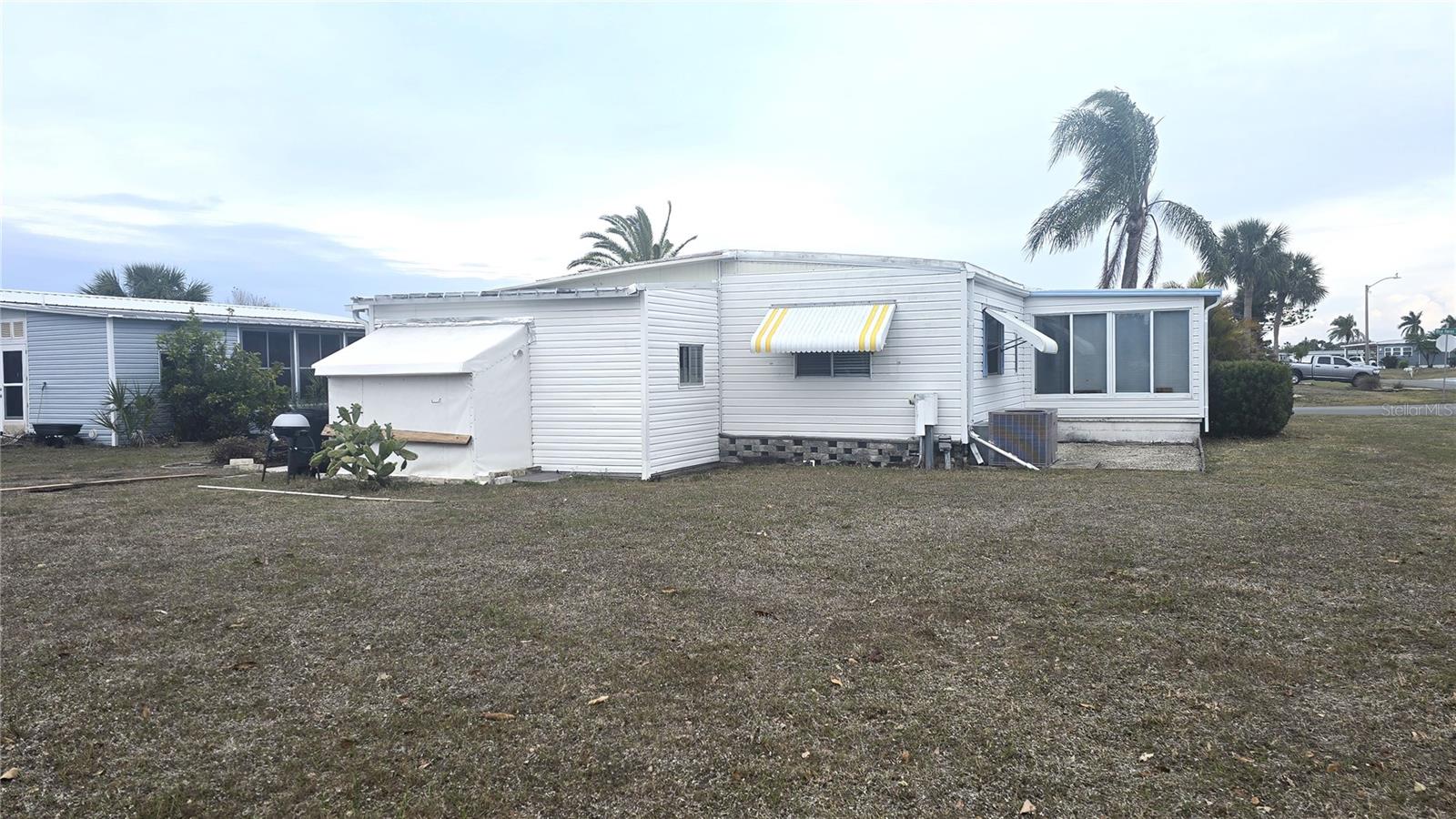 HOLIDAY MOB ESTATES 3RD ADD - Residential