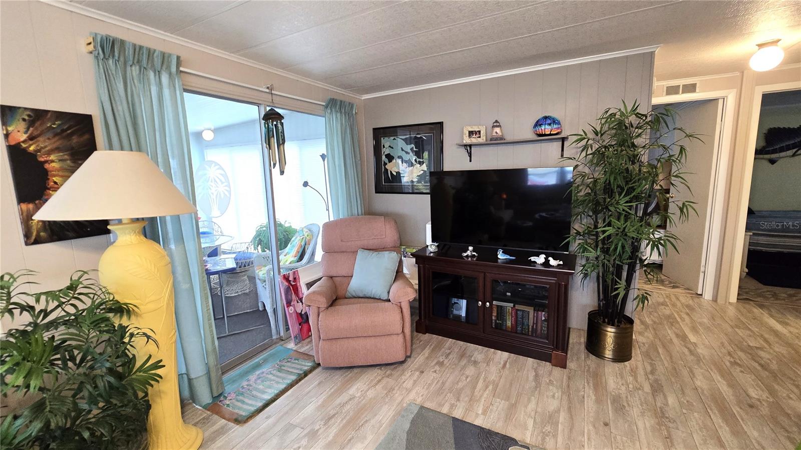 HOLIDAY MOB ESTATES 3RD ADD - Residential