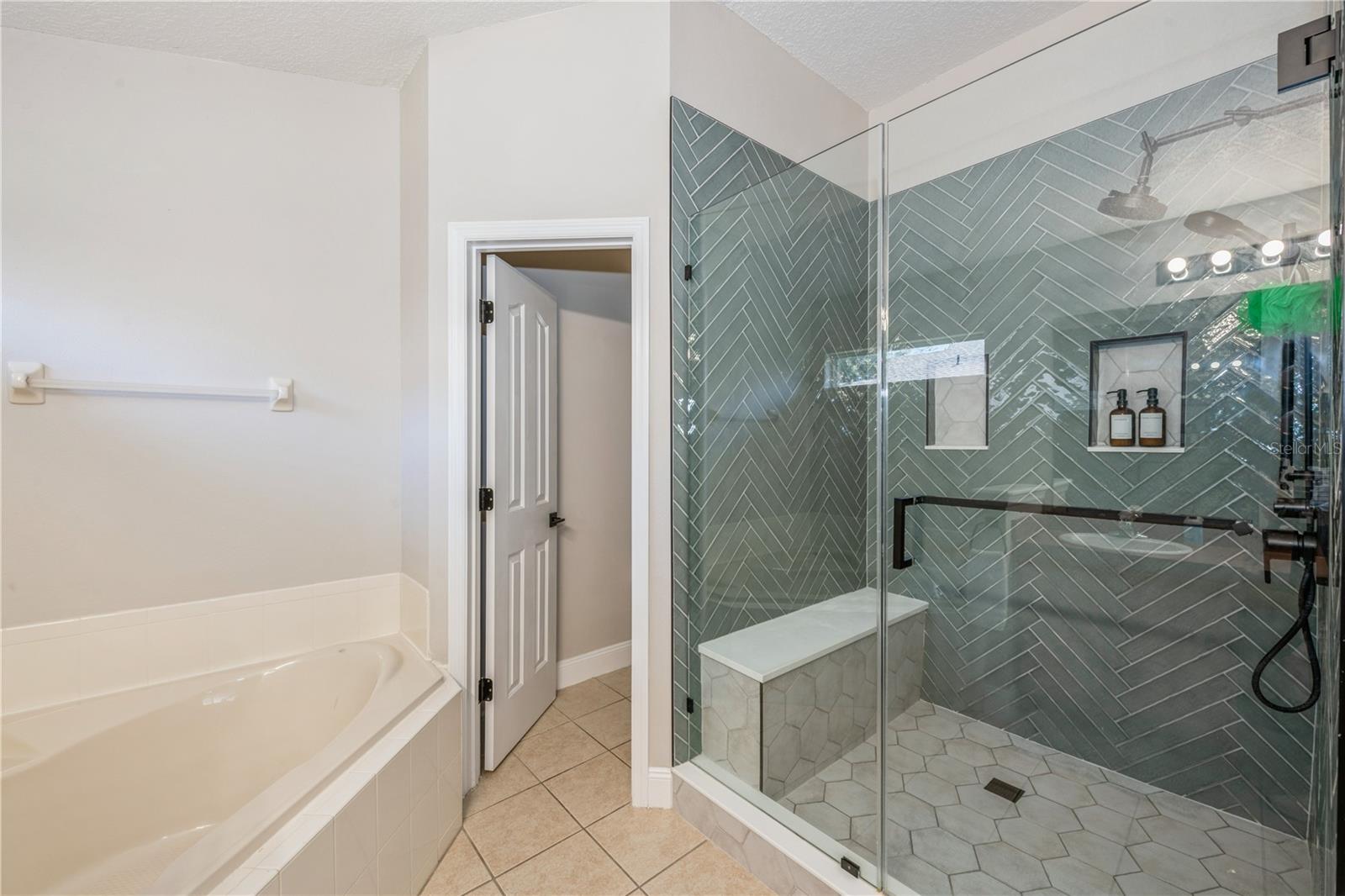 FAIRWAYS AT MT PLYMOUTH PH 01 LT 01 - Residential