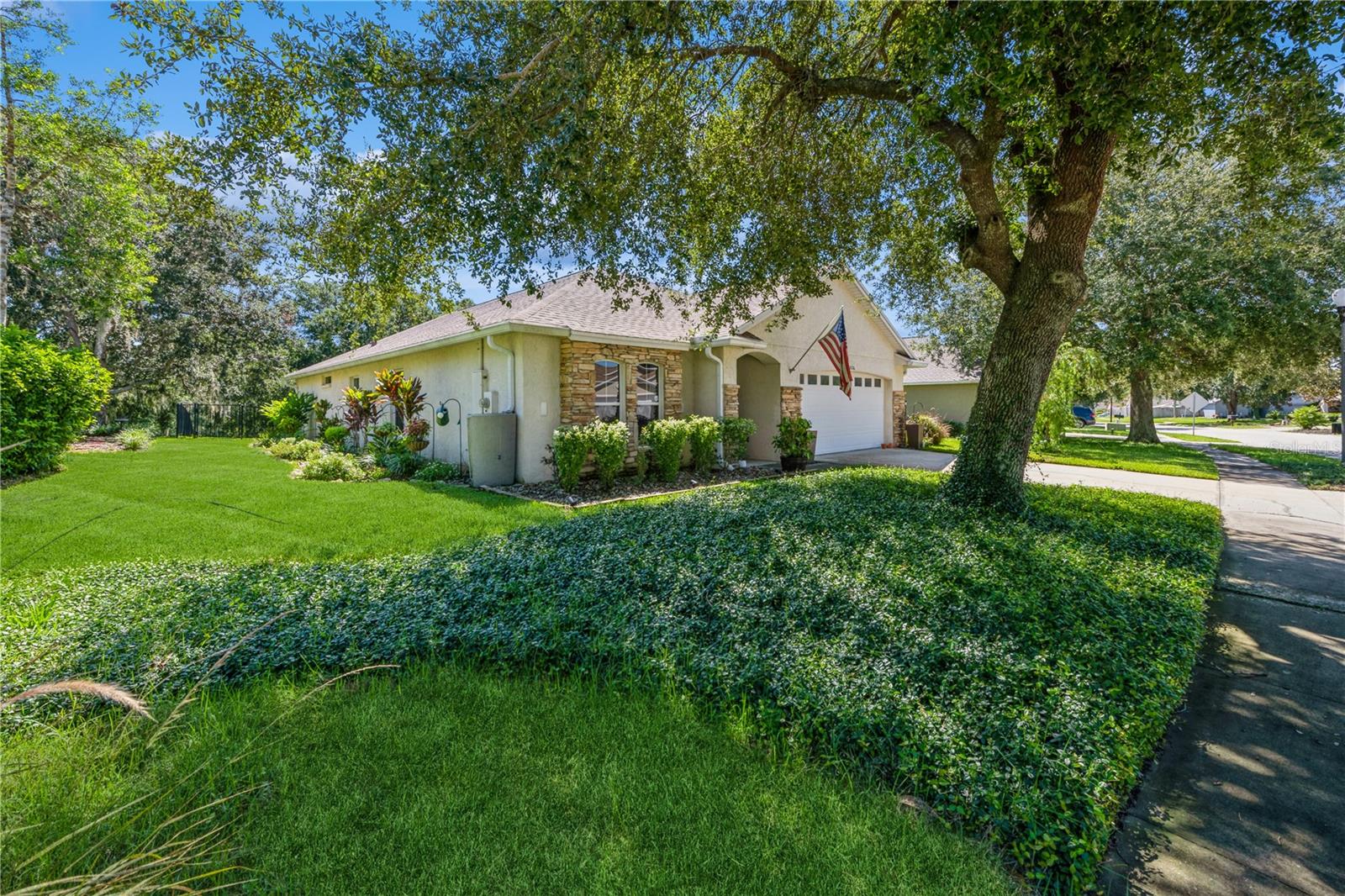 FAIRWAYS AT MT PLYMOUTH PH 01 LT 01 - Residential