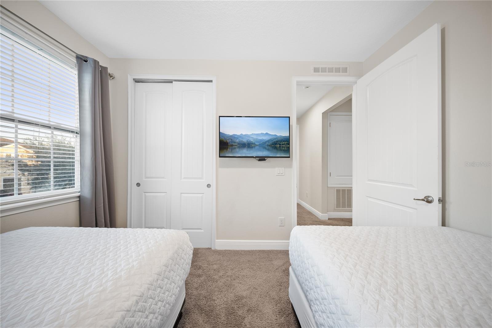 REUNION WEST PH 1 EAST - Residential