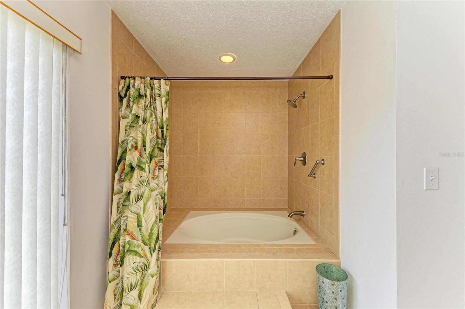 VIZCAYA PH 1,2,3,4,5,7,9,12,13,15&16 - Residential