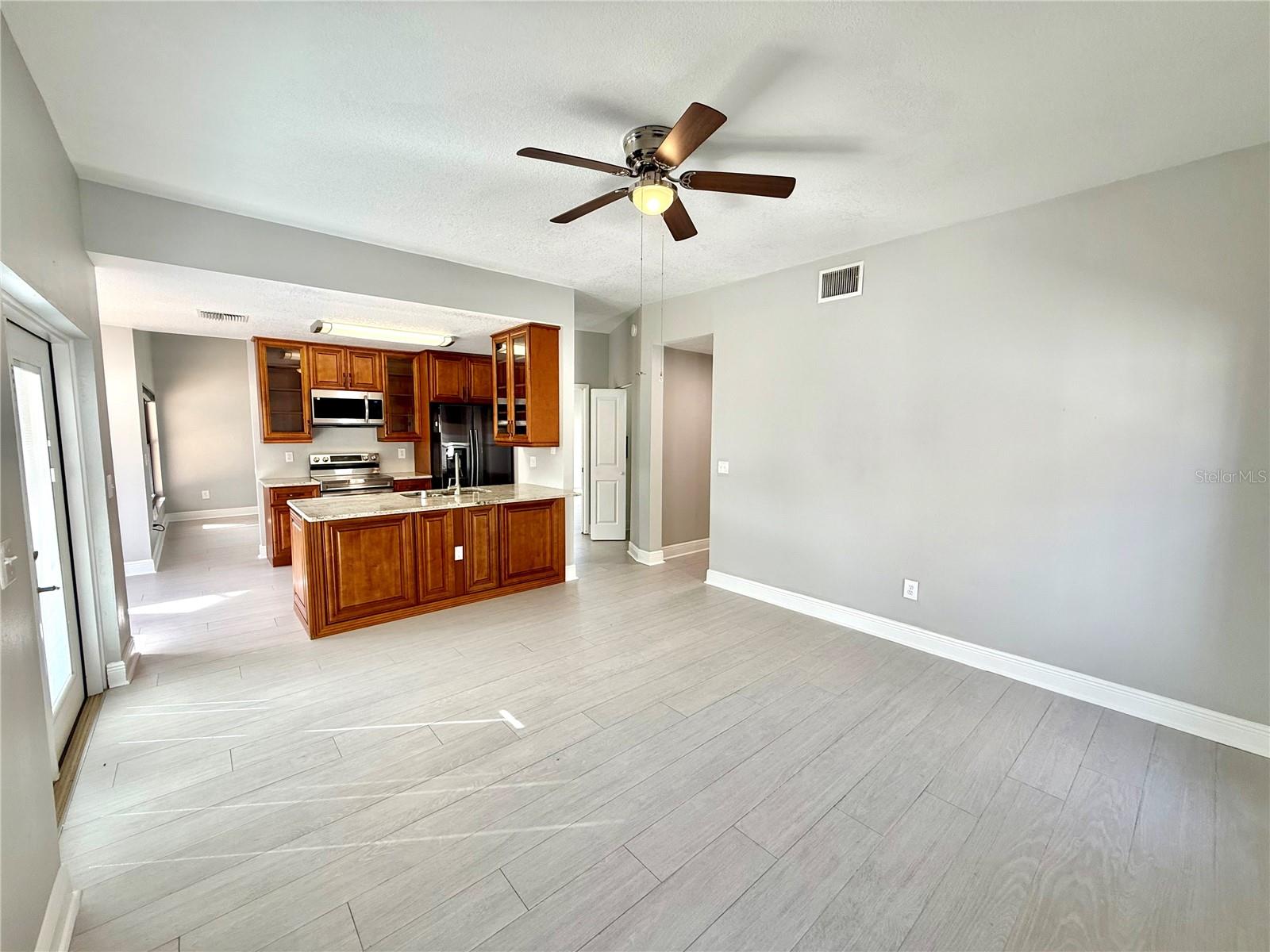 COUNTRYWAY PRCL B TRCT 8 PH 3 - Residential Lease