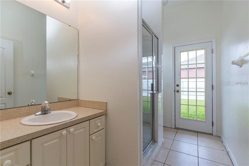 ABBEY GROVE - Residential Lease