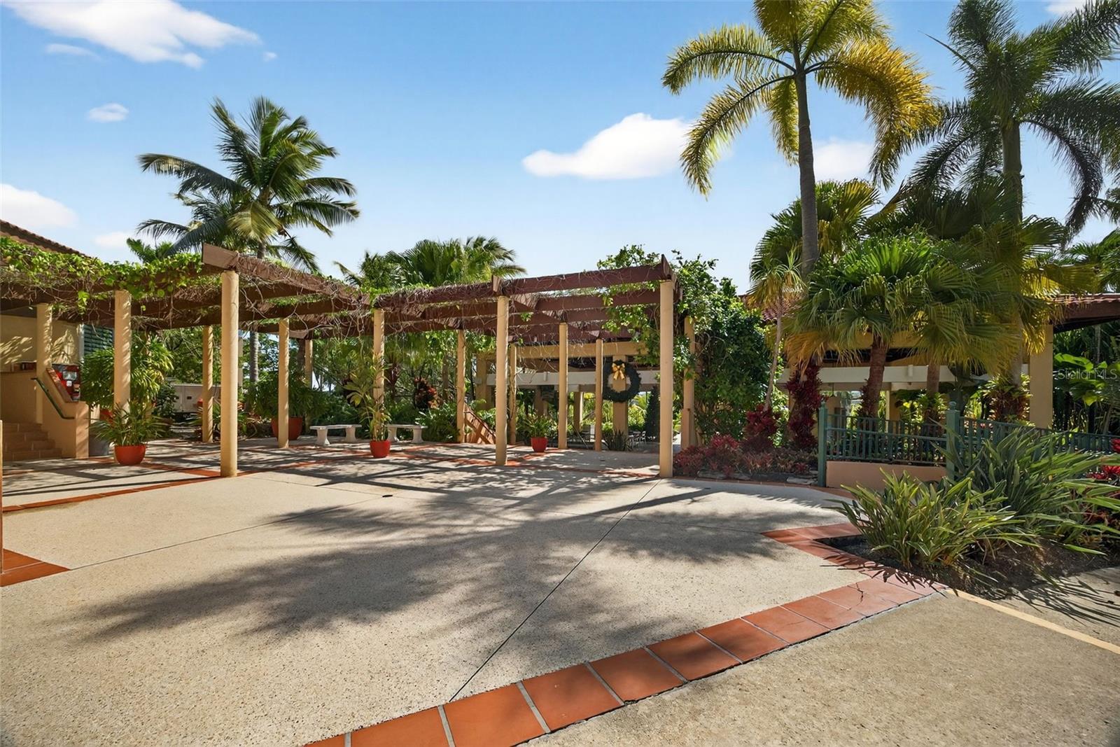 EL DORADO CLUB - Residential