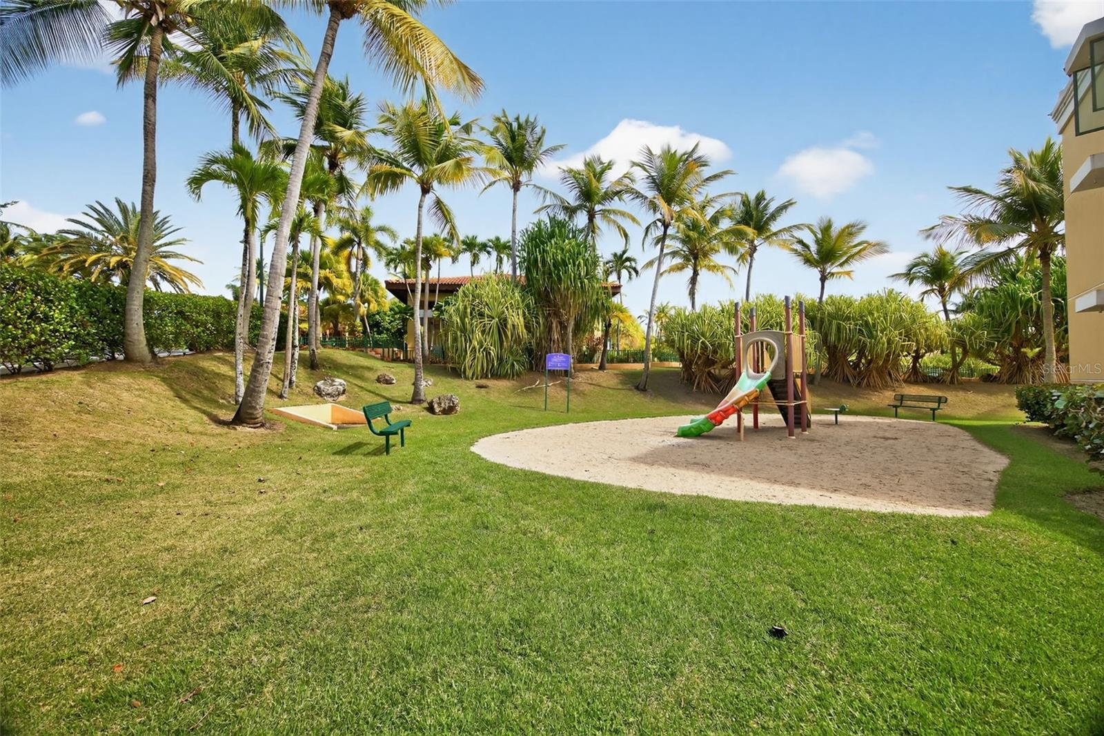 EL DORADO CLUB - Residential